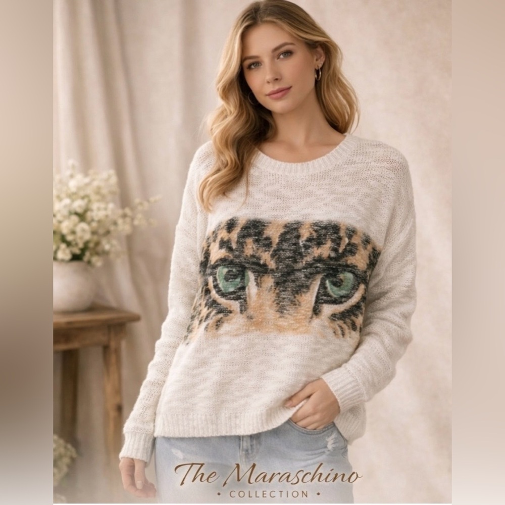 Iris Cream Knit Cat eye Sweater